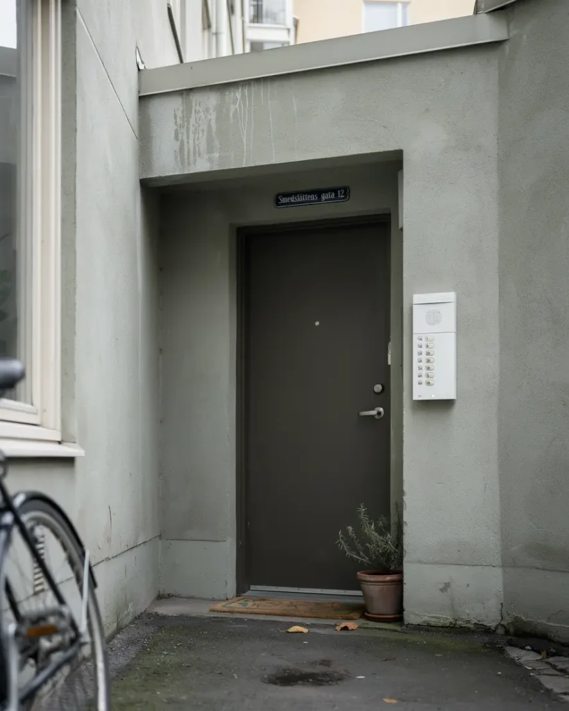 montering av porttelefon i flerbostadshus i smedsl tten alvik